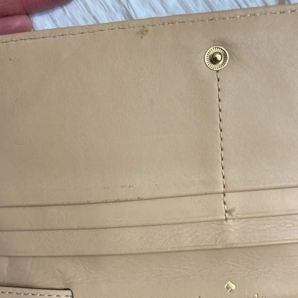 Kate spade black perforated leather wallet wristlet